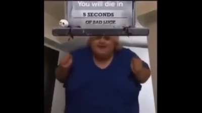 La quedó xd