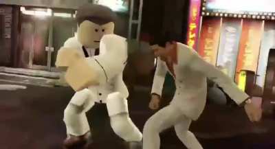 John Yakuza vs John ROBLOX (It’s Free!)
