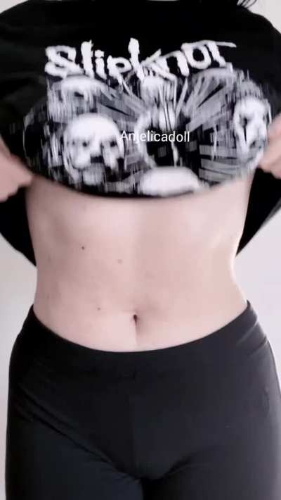 hope you like slipknot and...boobs [drop]