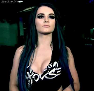 Paige jiggle 🤤