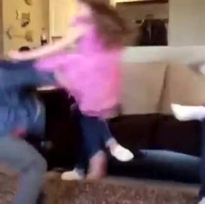 Joe Rogan voice: OOOOOO FRONT KICK TO THE FACE!!