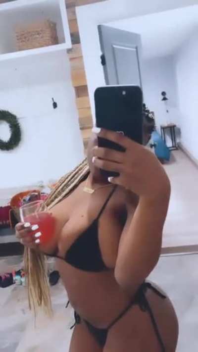 ms.petitee (Hassanatou) 🥰🥰🥰