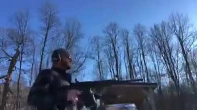 Шедевр... пуля в такт...