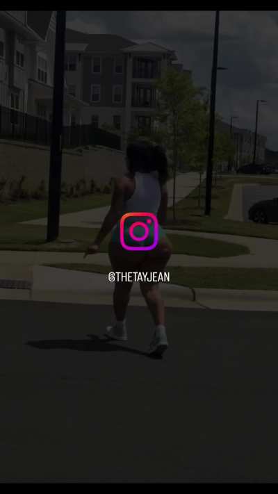 👀