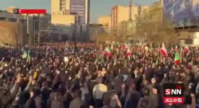 They say Iranians are “celebrating” the death of Ayatollah Khamenei and are happy about Americans bombing their country. So why are Iranians flooding the streets demanding revenge?