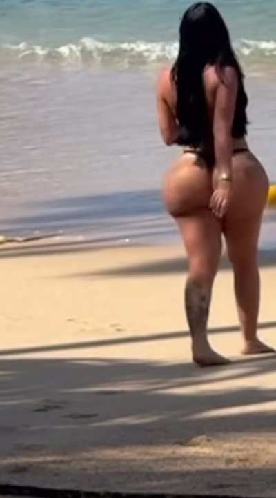 All Women Should Strive To Be Built Like This