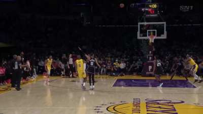 [Highlight] LeBron hits back to back threes and does a funny celebration directed toward his bench
