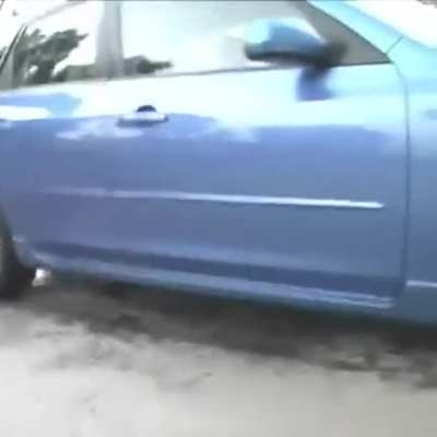 nobody in the car