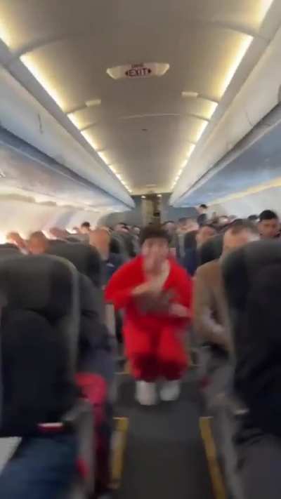 Rate my mid-flight dance moves