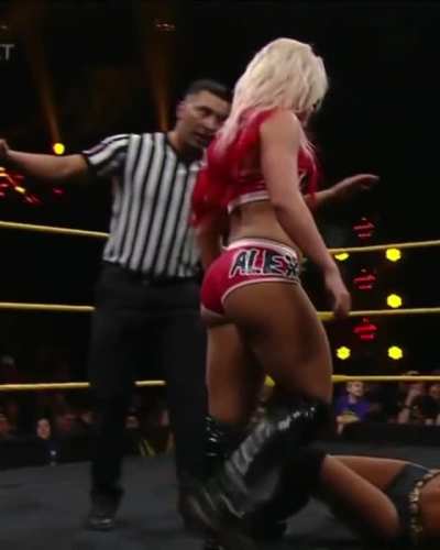 Alexa Bliss Taunting Her Opponents (1)