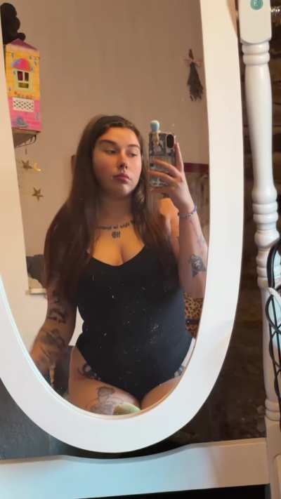 do you like my body suit ? 🖤