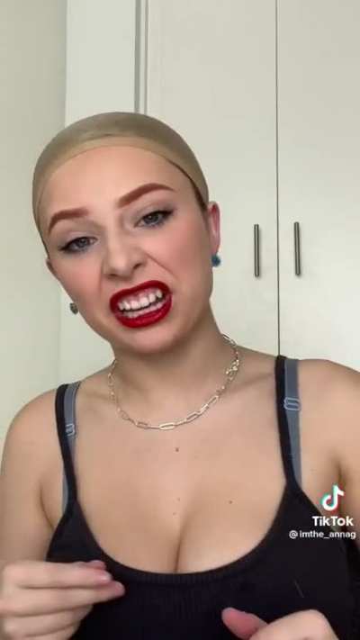 lois griffin cosplay