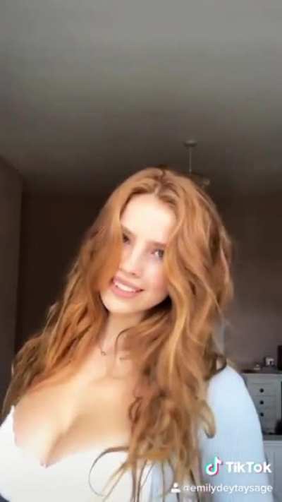 Emily Deyt-Aysage