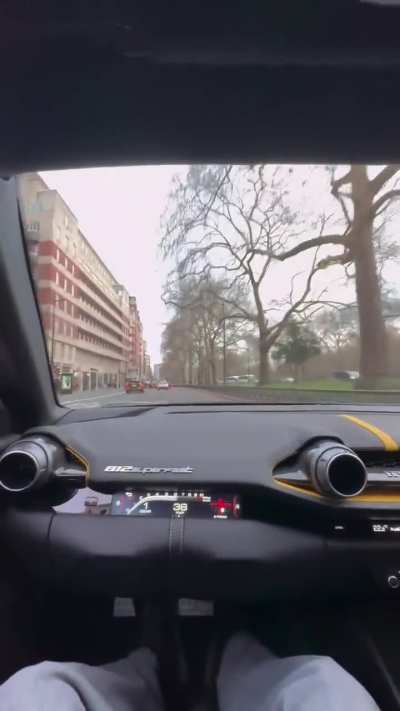 Rippin Through London in Novitec 812