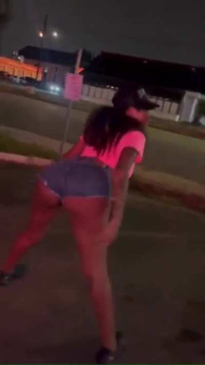 Ass Shake 🍑