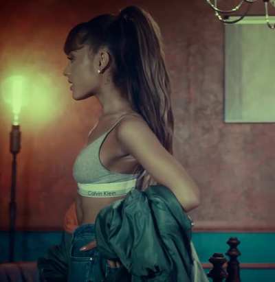 So gorgeous (bangs)