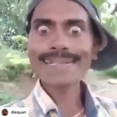 increíble hlmbre indio moviendose los ojos