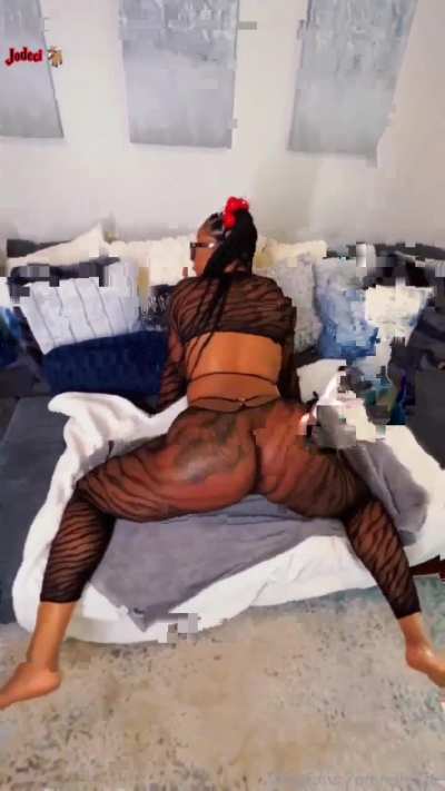 Lady luscious 