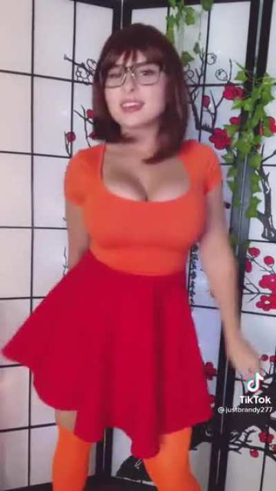 Busty Velma