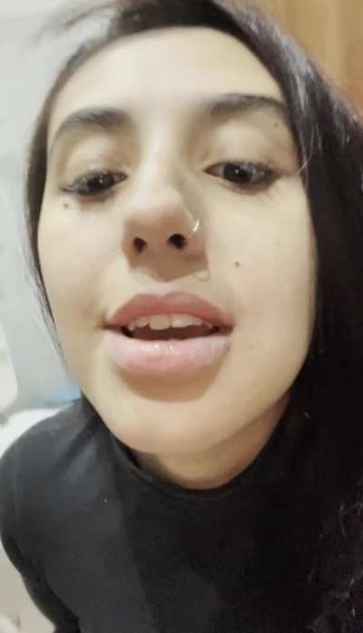 Tasting her shit