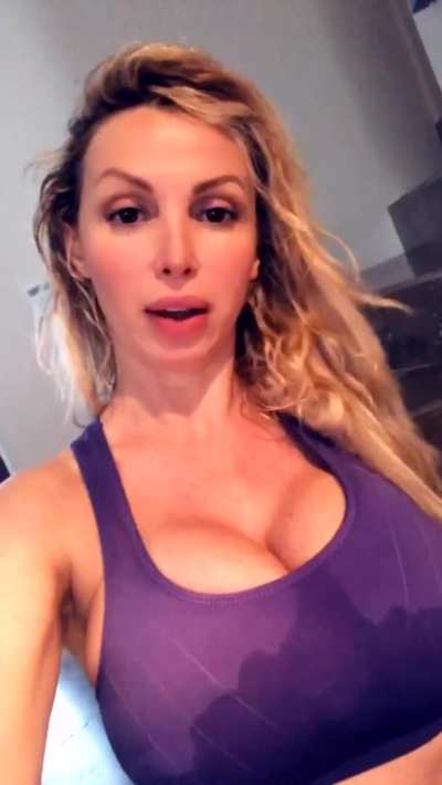 Nikki Benz reveal