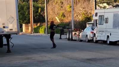 WCGW when trying to be a gangster