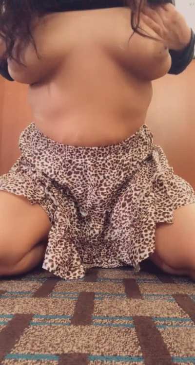 Filming a cute little video for my ex so he cums over.<wbr>.!!😉❤<wbr>️[OC]<wbr>[F]