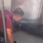 Chilean police throws a lachrymatory bomb inside to the metro system.