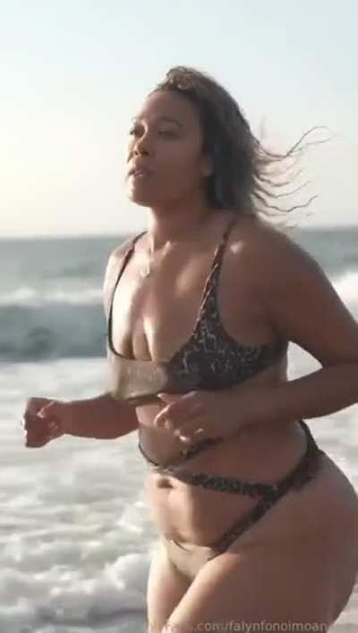 🏃‍♀️🍑
