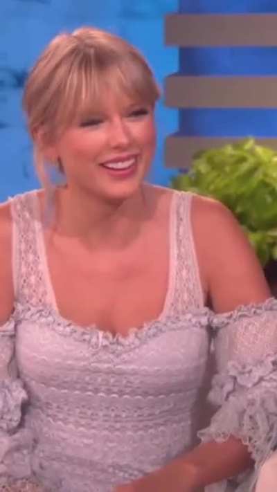 Happy 33rd birthday Taylor Swift