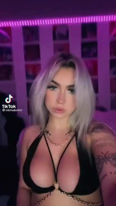 She stay blessing us