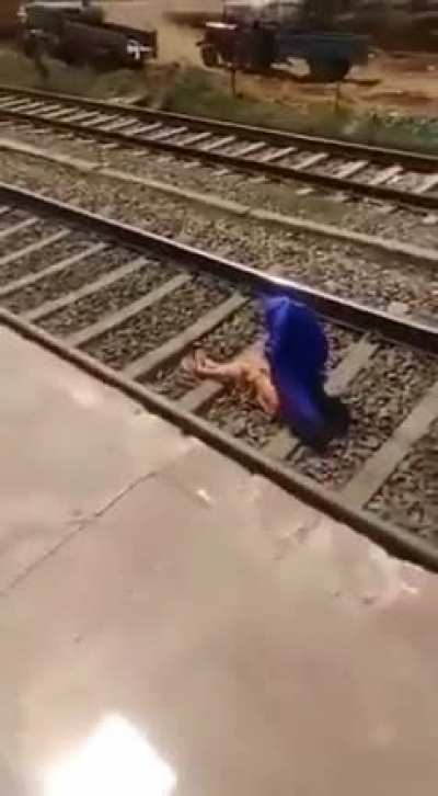The train can come and go but call should continue