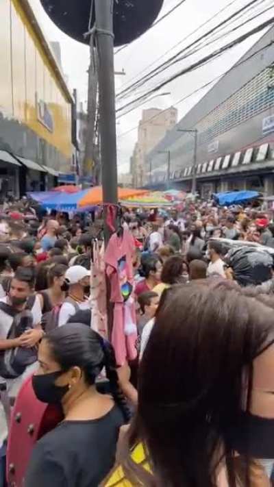 Olha aí a economia voltou !