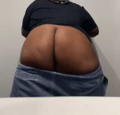 🙇🏽‍♂️<wbr>👀