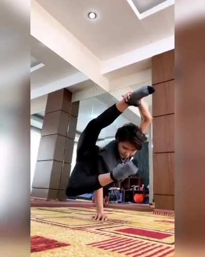 The insane strength of this woman