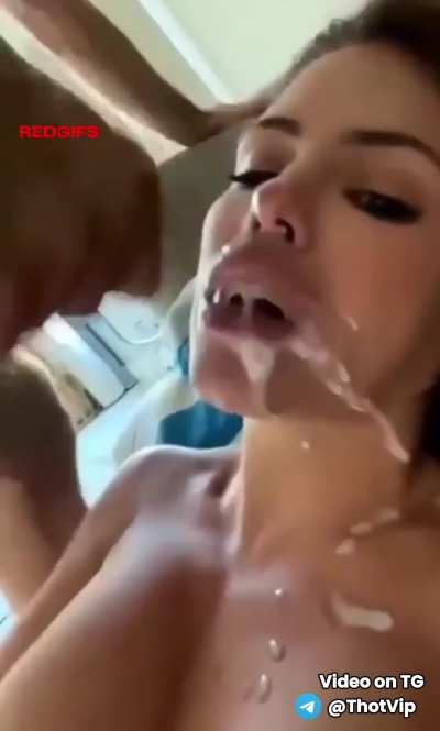 Deepthroat my mom
