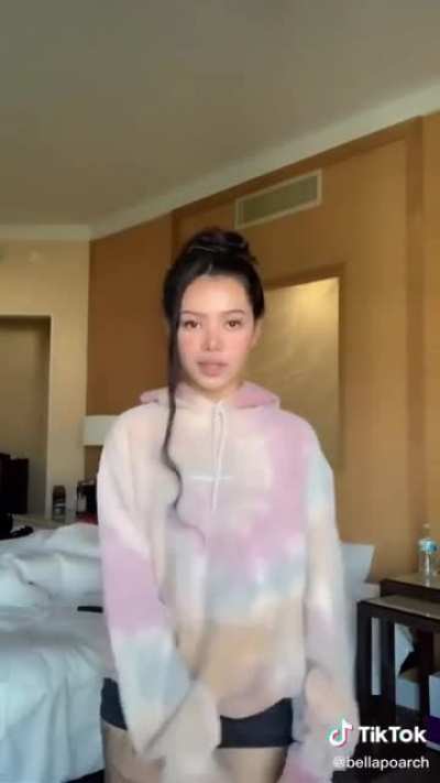 Thigh gap