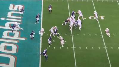 Here’s the touchdown in early the 4th quarter. Watch till the end!