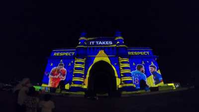 Gateway of India, Mumbai lights up for Diwali CWC23