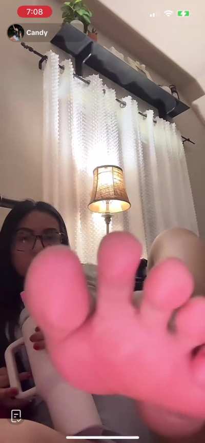 @candace_mariaa live now