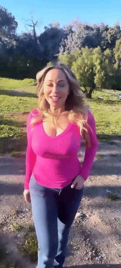 Tara Strong 