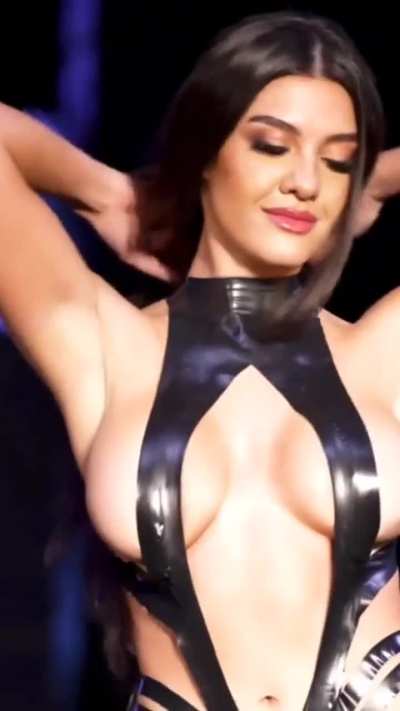 Ece Ozbuda