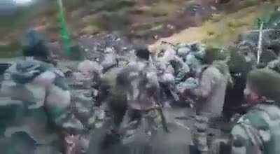 (Indo-China Border) Indian soldiers clashed and pushed back Chinese soldiers from the disputed border area. India and China have a treaty that no firearms are to be used at border areas during any conflict, that is why the soldiers are using sticks, stone