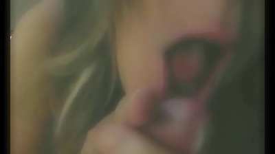 I love a good blowjob on Sunday mornings!