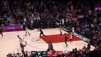 [Highlight] McLemore drills the dagger three to put the Blazers up 8 with 31 seconds left