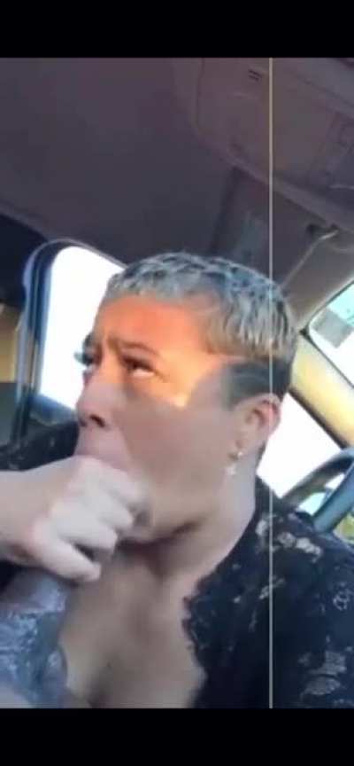 Moaning bj