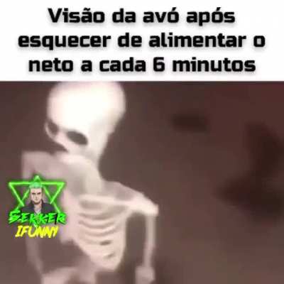 ︎