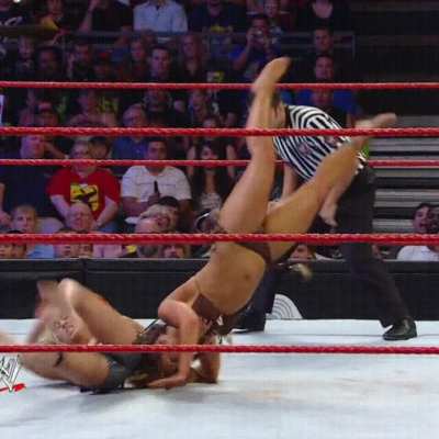 Maryse french kiss
