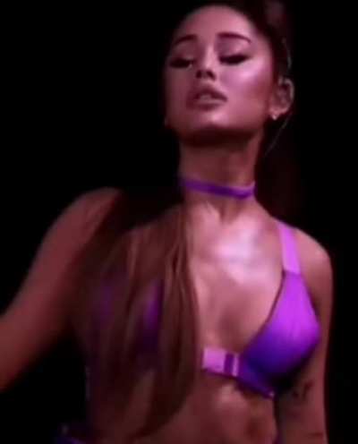 Arian<wbr>aGran<wbr>deTit<wbr>s - Video #6546