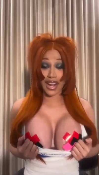 Cardi b is such a tease🤤🤤